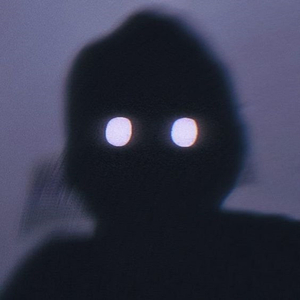 美女露出㊙️胸奶头亲吻
